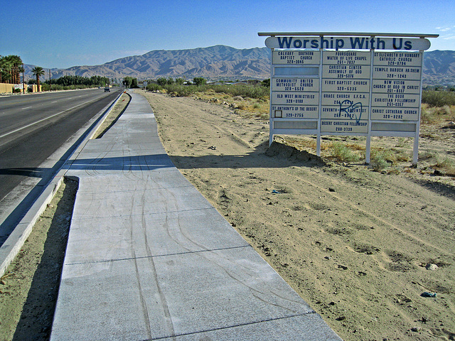 New Sidewalk on Palm Drive (0548)