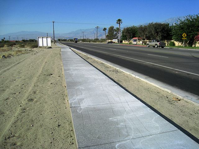 New Sidewalk on Palm Drive (0549)