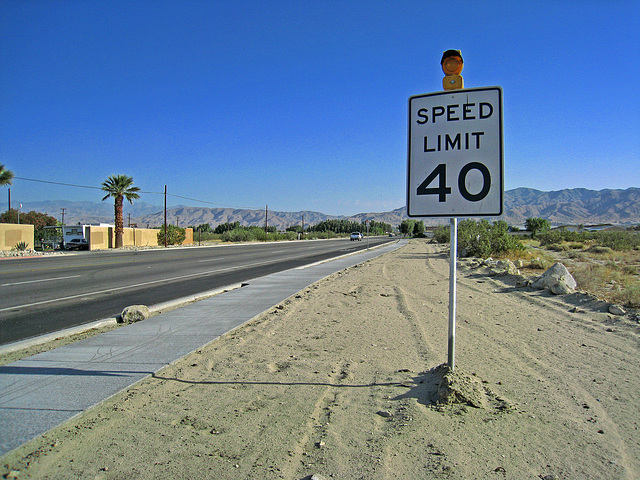 The Most Ignored Sign in Desert Hot Springs (0550)