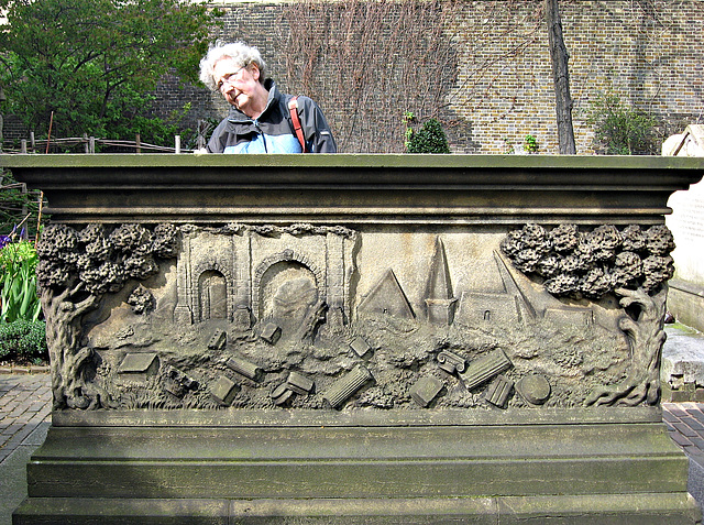 Tomb with pyramids