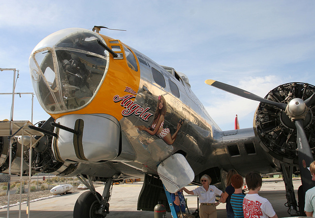 B-17 "Miss Angela" (1766)