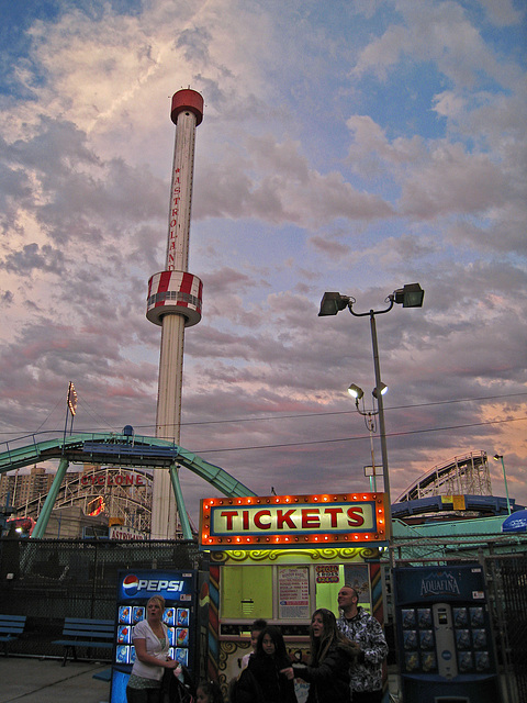 Coney Island (0889)