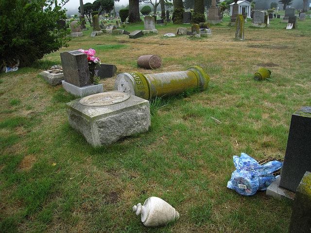Olivet Cemetery Vandalism (1279)