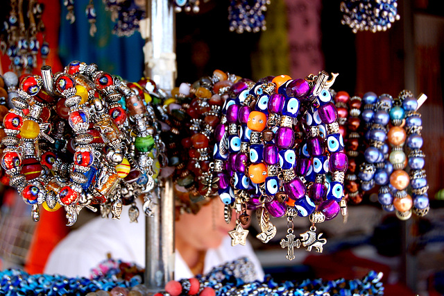 braceletoj