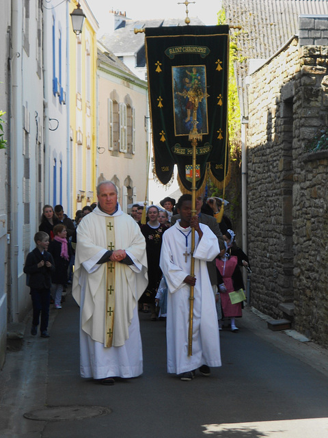 procession à la chapelle ST CHRISTOPHE