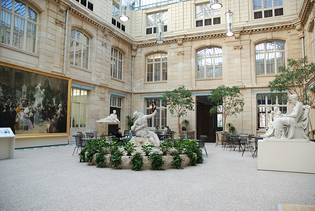 LE MUSEE COUR COUVERTE