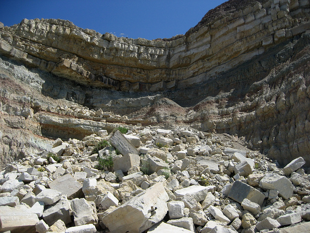 Algarve, Praia Luz, cliff tumbling-down