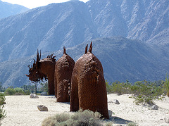 Ricardo Breceda's Dragon sculpture in Galleta Meadows Estate (4467)