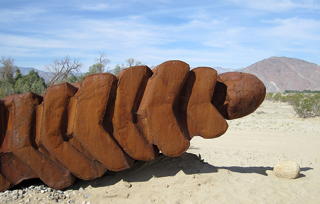 Ricardo Breceda's Dragon sculpture in Galleta Meadows Estate (4471)