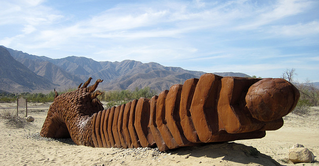 Ricardo Breceda's Dragon sculpture in Galleta Meadows Estate (4472)