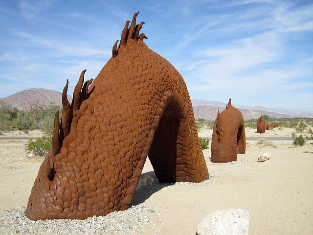 Ricardo Breceda's Dragon sculpture in Galleta Meadows Estate (4487)