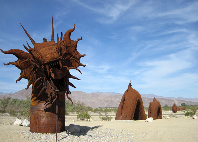 Ricardo Breceda's Dragon sculpture in Galleta Meadows Estate (4489)