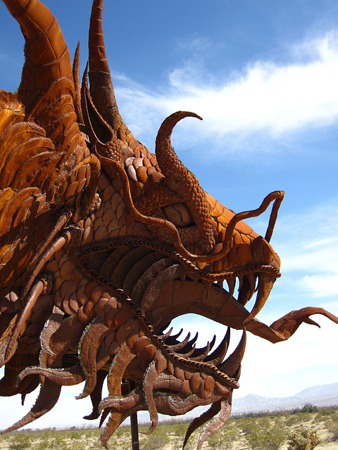 Ricardo Breceda's Dragon sculpture in Galleta Meadows Estate (4496)