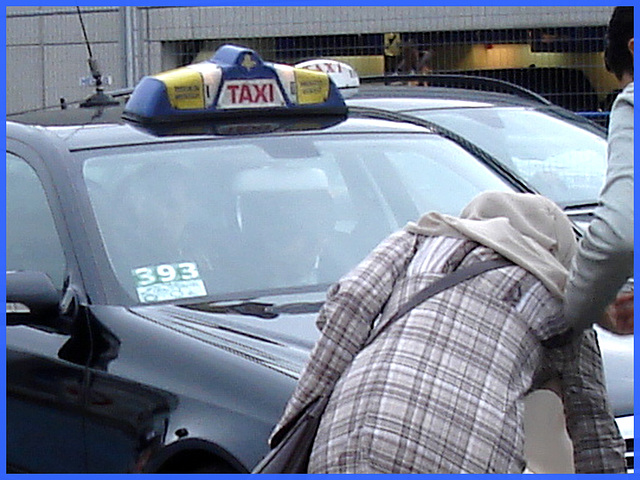 Brussels airport taxi - Taxi belge aéroportuaire -19-10-2008