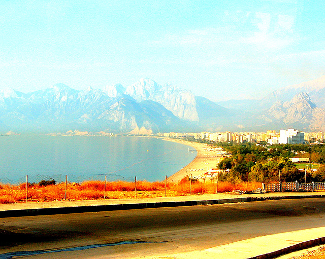 Ĉeborde de Antalya