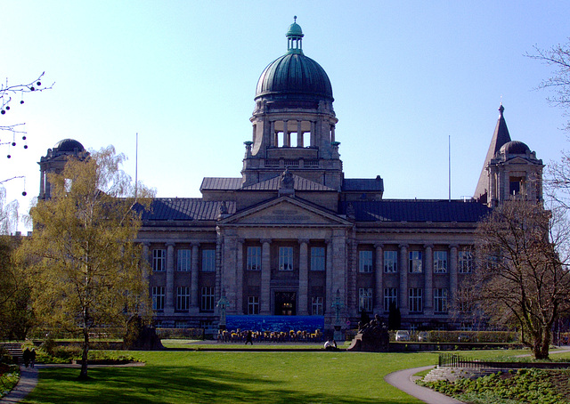 Hanseatisches Oberlandesgericht, Higher Regional Court of Hamburg