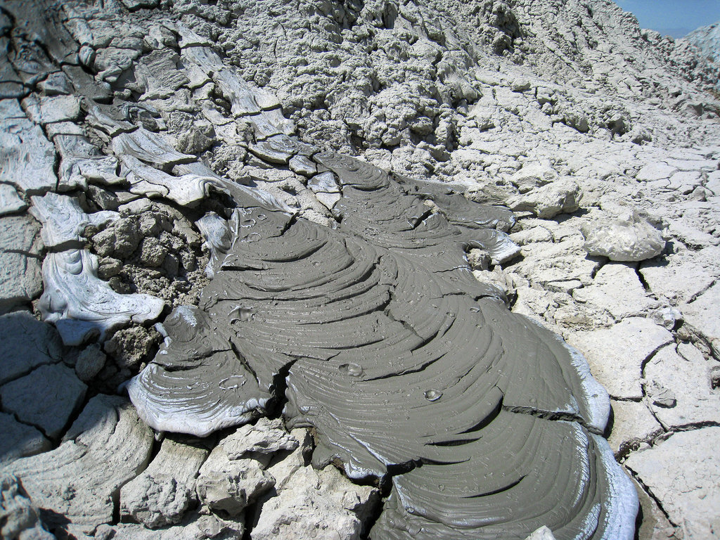 Mud Volcanoes (1333)