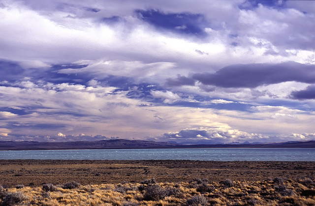 Lago Viedma in turquoise