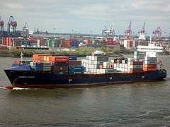 Feeder-Containerschiff   CONMAR  AVENUE