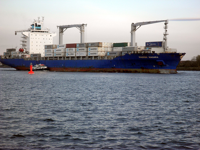 Fracht- u. Containerschiff  MAERSK NIAGARA