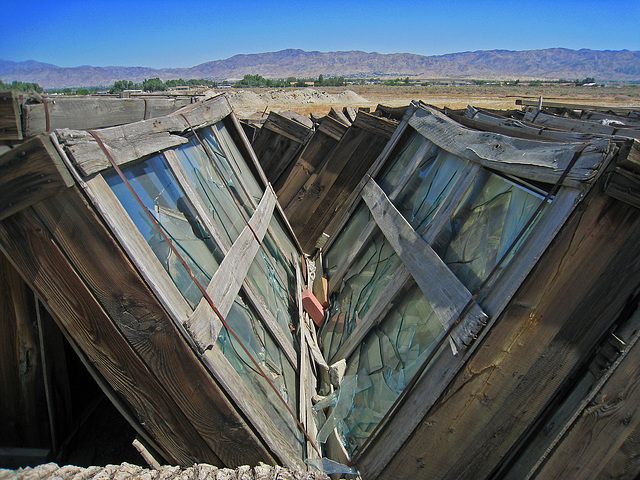 Windows In The Desert (1056)