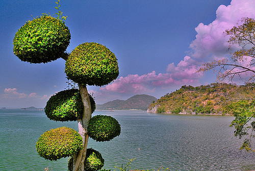 Kuean Krasieo dam