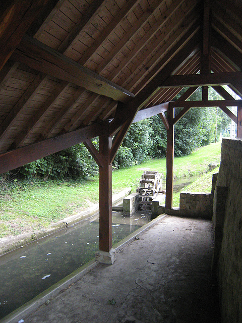 Moulin - lavoir - Les Ormes sur Voulzie (77)