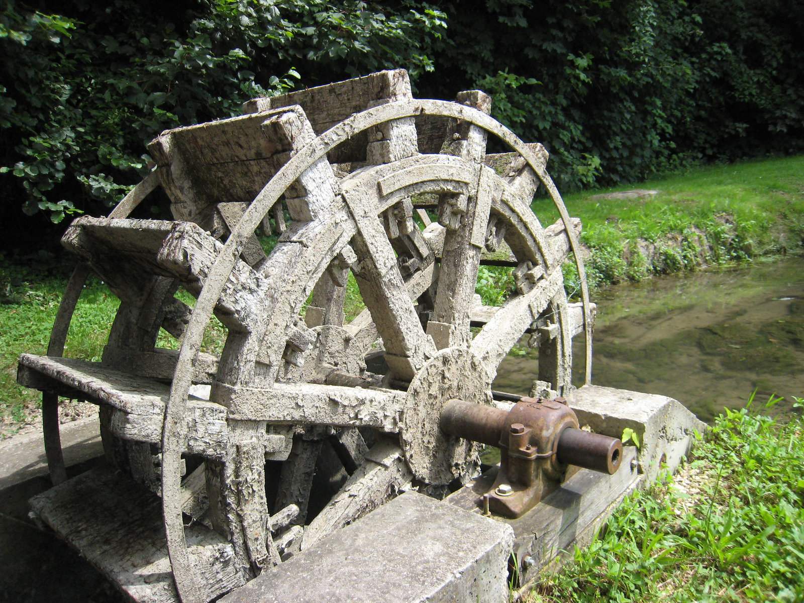 Moulin - lavoir - Les Ormes sur Voulzie (77)