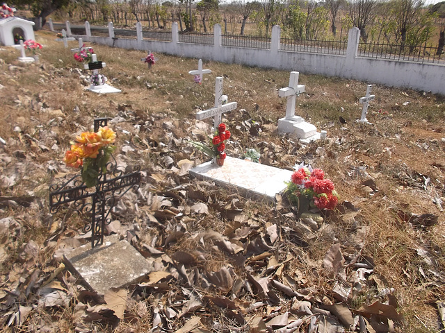 Cimetière hispanique / Hispanic cemetery / Cementerio hispano.