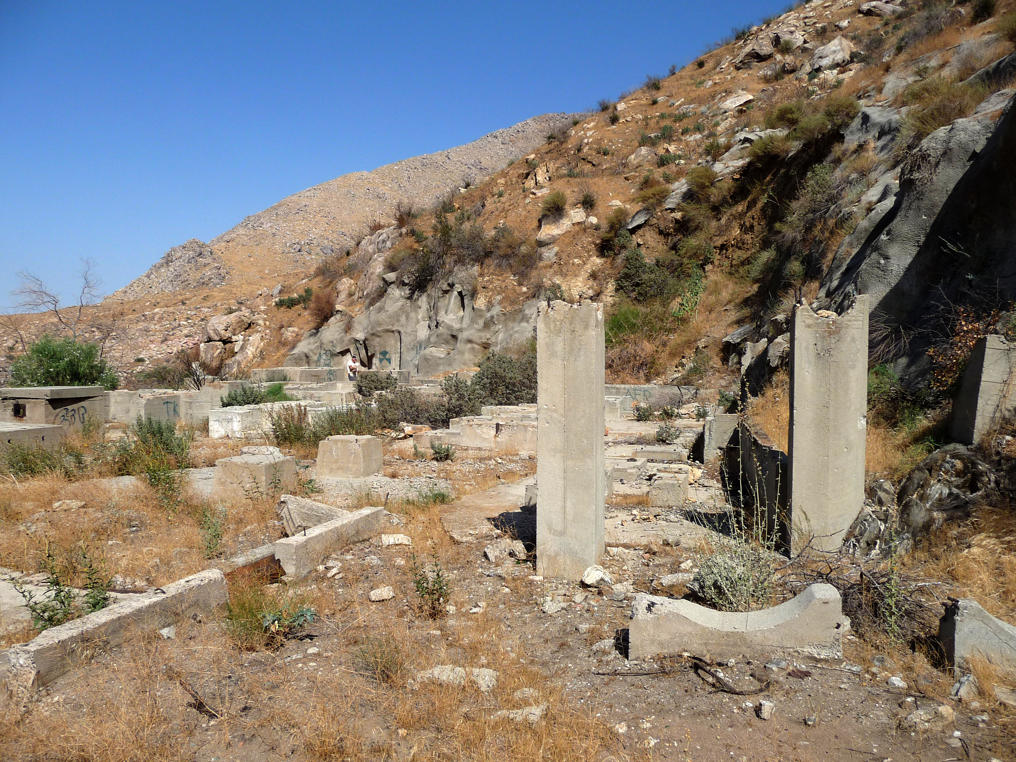 Colorado River Aqueduct at Mt San Jacinto (0407)