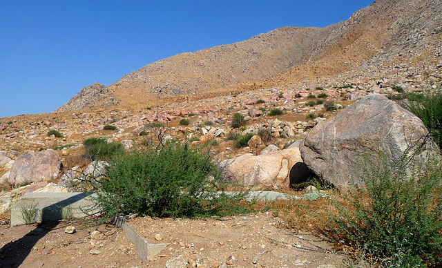 Colorado River Aqueduct at Mt San Jacinto - Fire Retardant (0438)