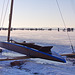 ein aufbebockter Eissegler am Steinhuder Meer / proped ice yacht