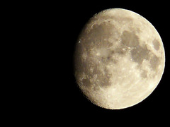 Je t'offre la lune... juste du regard