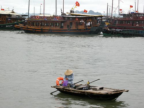 große Boote - kleines Boot