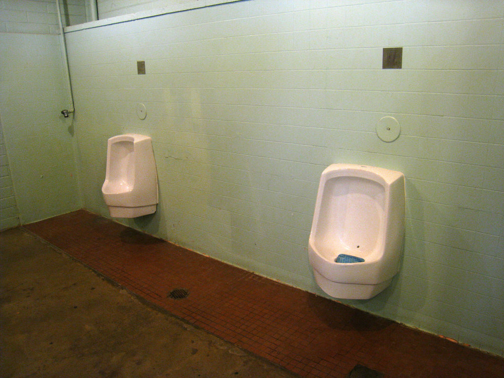 Descanso Gardens Urinals (2235)