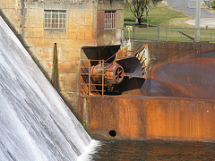 Lake Tinaroo 2004