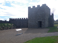 Vindolanda : reconstitution expérimentale du "stone wall".