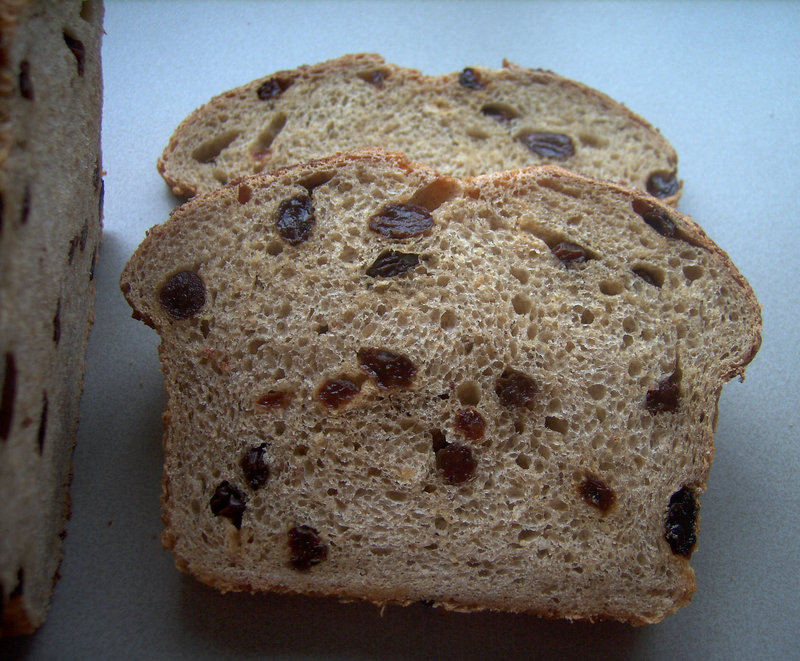 everyday oatmeal honey-raisin bread