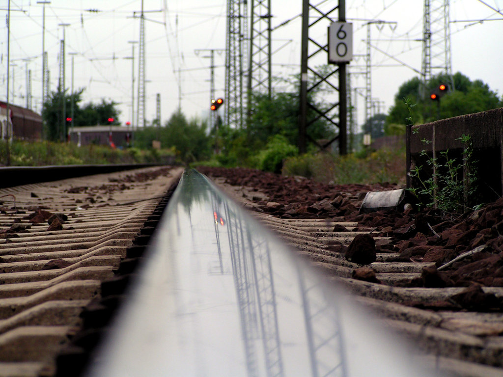 Am Bahnhof Mannheim Seckenheim 10