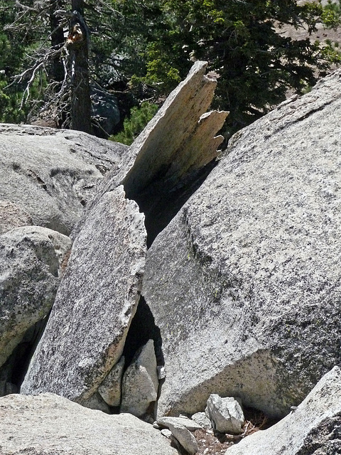 Black Mountain Boulders (0360)