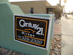 Century 21 Graffiti (0514)