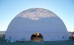 The Dome At 10 O'Clock (0560)
