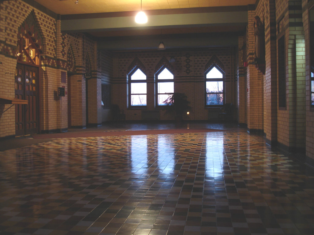 Hall d'entrée de l'abbaye de St-Benoit-du-lac  /  Québec- CANADA  - 7 février 2009