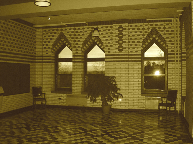 Hall d'entrée de l'abbaye de St-Benoit-du-lac  /  Québec- CANADA  - Février 2009 - Sepia