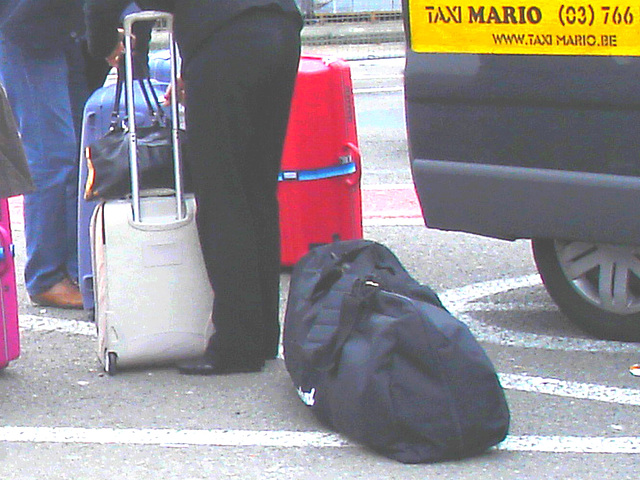 Taxi Mario trio -  Brussels airport  / 19-10-2008