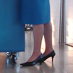 Typical KLM high heels / Talons hauts typiques de KLM