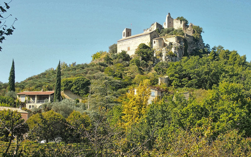 Entrechaux Provence