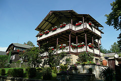 Ostrau - Rundgang - Häuser - Blumen - Bellevue