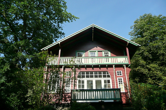 Ostrau - Rundgang - Häuser - Blumen - Bellevue