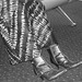 Jolie jeune Dame noire en bottes courtes à talons hauts - Black Lady in short high heeled boots-  Brussels airport- October 19th 2008 - With permission - En noir et blanc